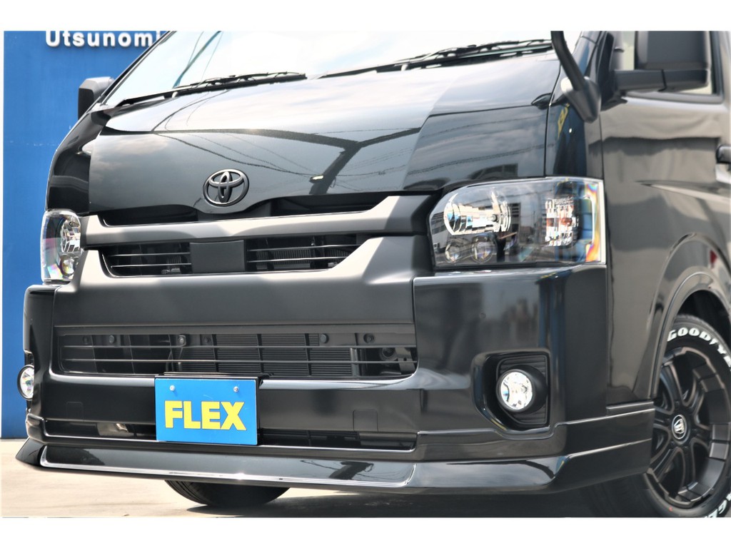 オリジナルフロントスポイラー・マッドブラック塗装（エンブレム＆グリル）