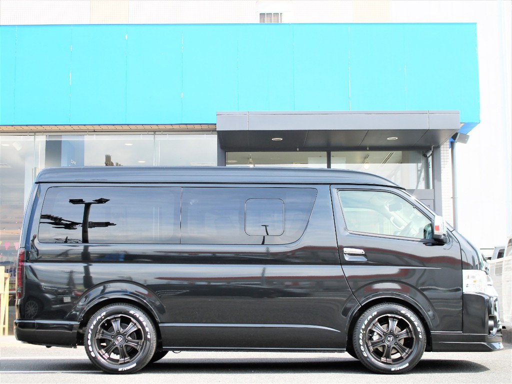 １．５インチローダウン済みの車両となりますので、タイヤハウス周りもスッキリしております。