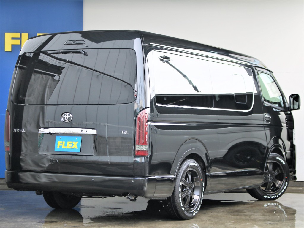 フレックスオリジナルカスタム多数装備済みの１台となっております。