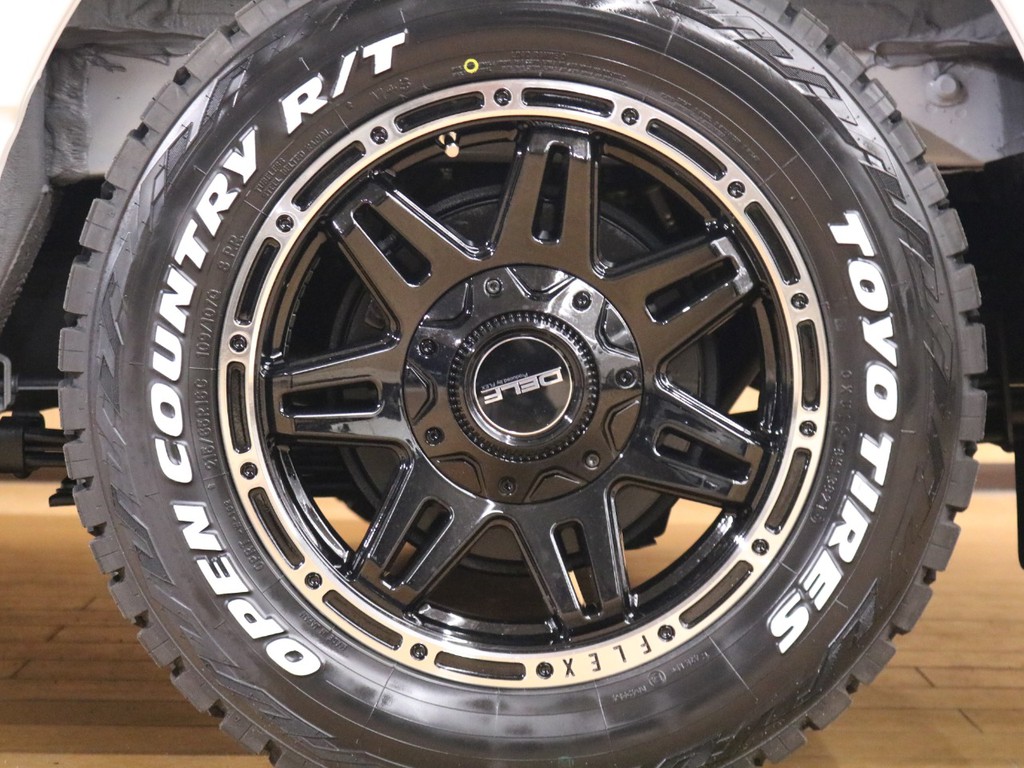 TOYO　TIRES　オープンカントリー採用★