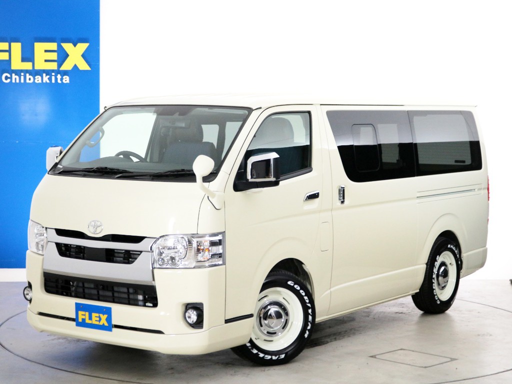 新車未登録　ハイエースバン　Ｓ－ＧＬ　５人乗り４ナンバー登録　ガソリン２ＷＤ　ＦＬＥＸオリジナル内装アレンジ【Ｖｅｒ４　ＤＥＮＩＭ】！