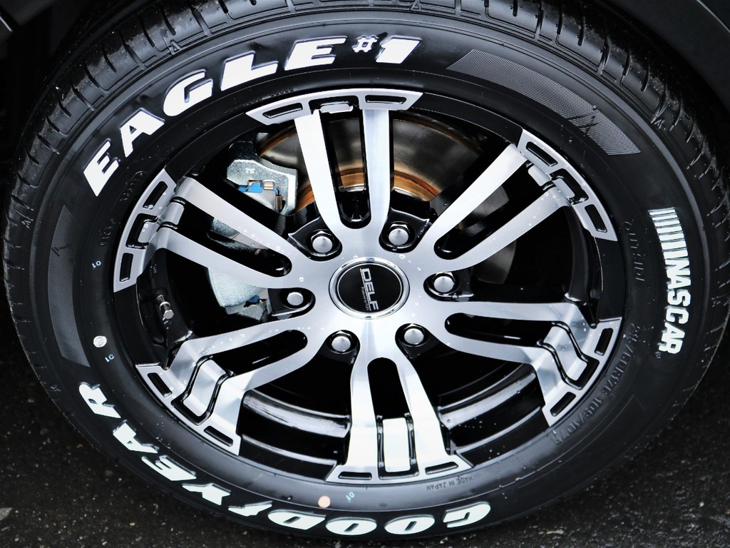 デルフ１７インチアルミホイール、ナスカータイヤ！