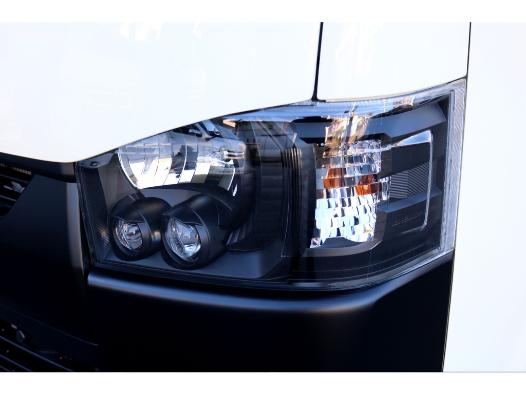 ＬＥＤヘッドライトインナーブラック施工