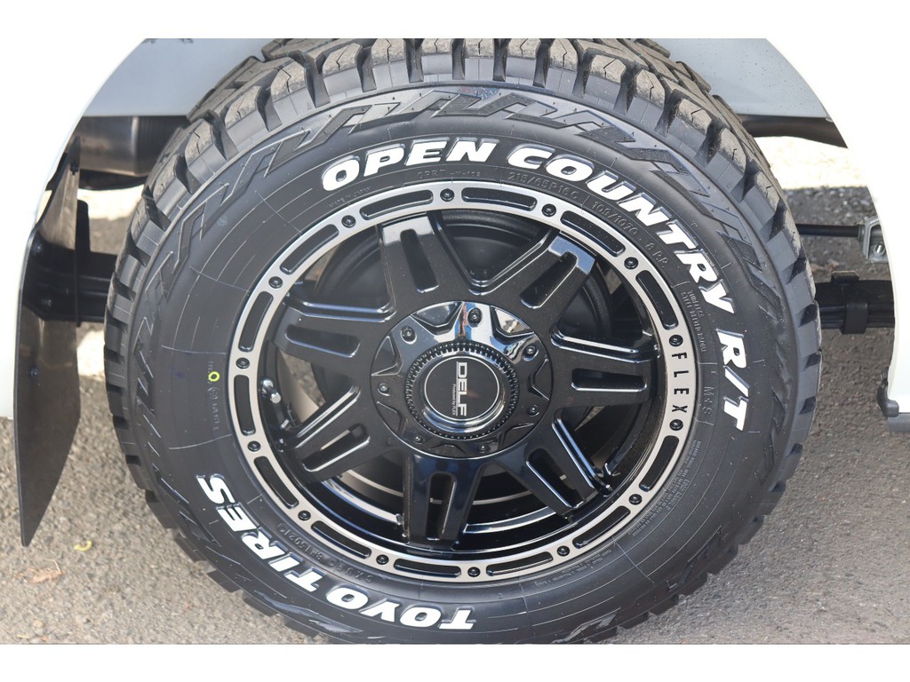 ＤＥＬＦ０４　16インチＡＷにＴＯＹＯオープンカントリー装着