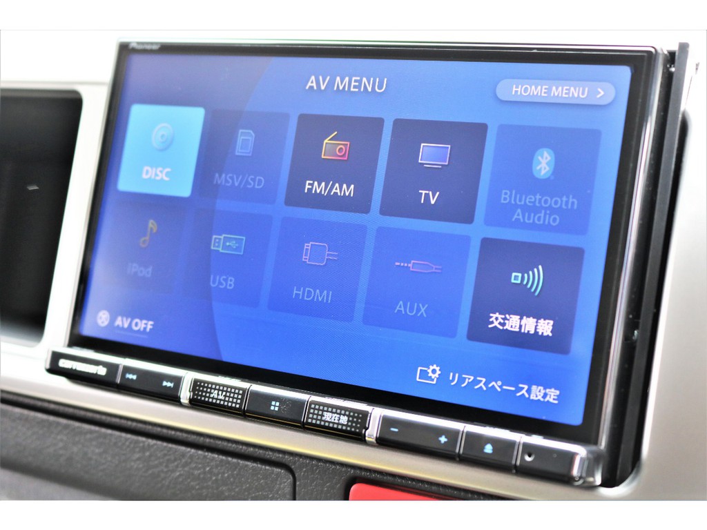 機能豊富で大きなモニター８インチＳＤナビ完備！！