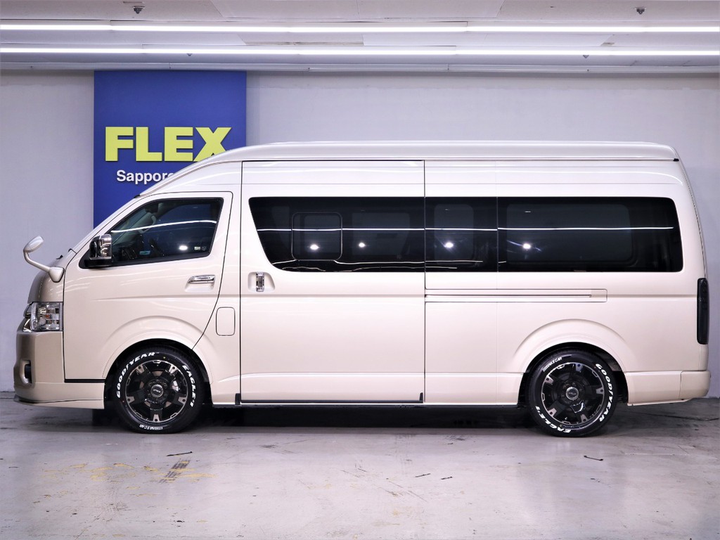 車高は1.5inchローダウン施工！片側スライドドア！