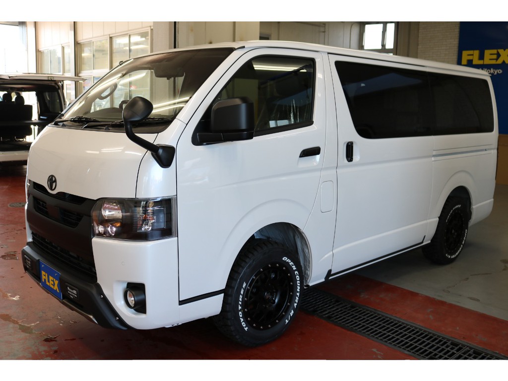 新車ハイエースＶダークプライムⅡ２８００ディーゼルターボ４ＷＤブラックエディション完成致しました！！オリジナルベットＫＩＴ装備社外ナビＥＴＣ２．０エクストリームＪ１６インチアルミ装備！！