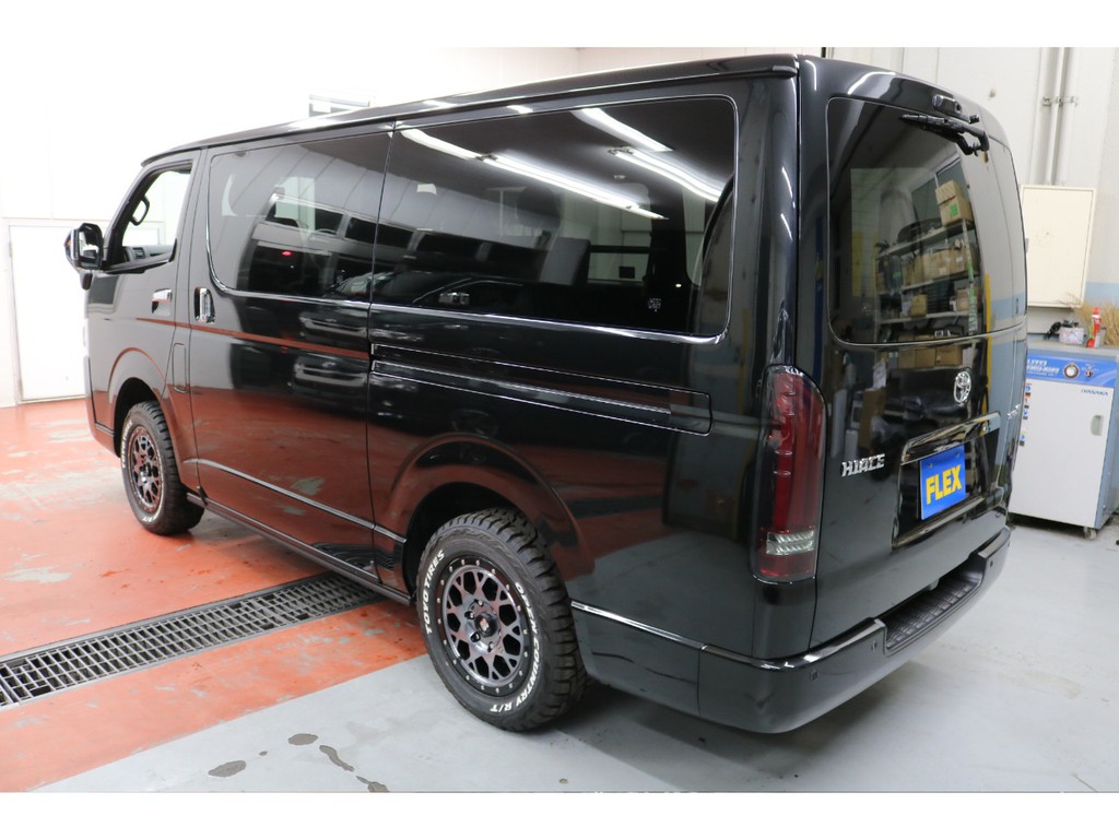 新車ハイエースＶダークプライムⅡ２８００ディーゼル４ＷＤアゲ系ナビパッケージ完成致しました！！店頭在庫車、即納車もご対応可能になります！！