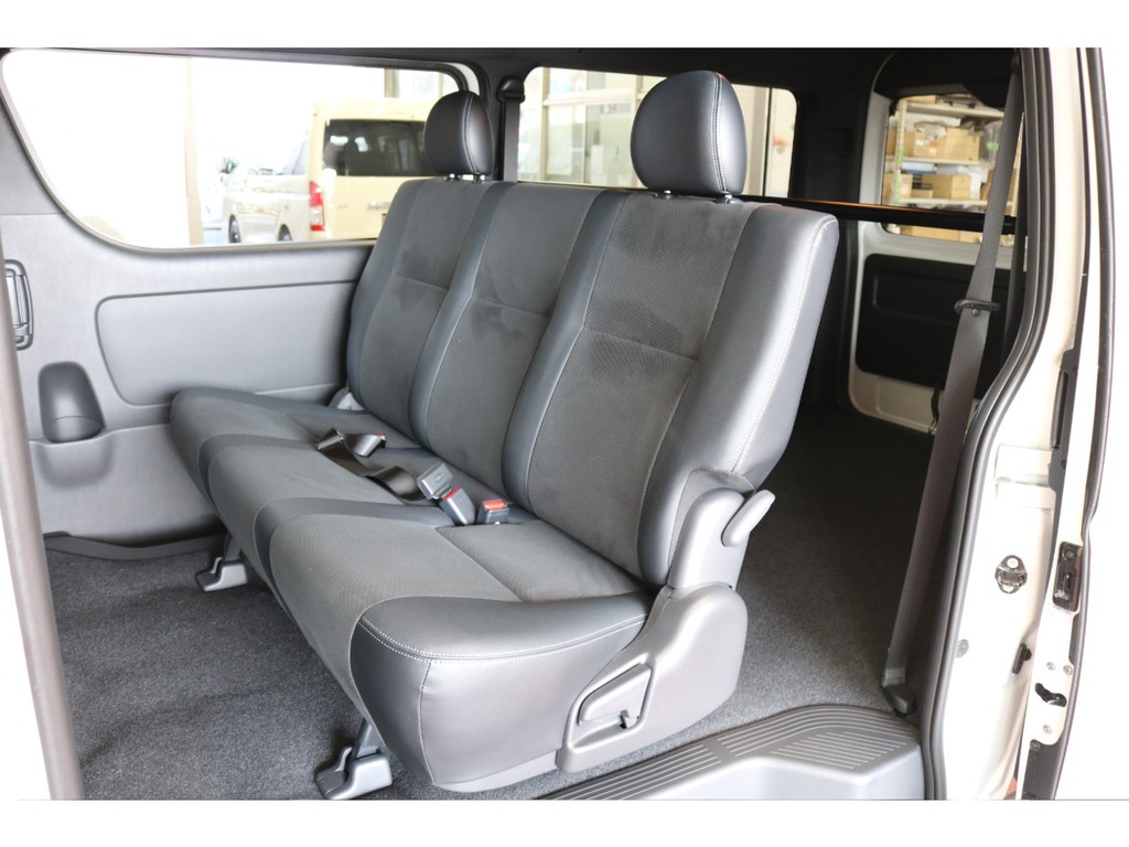 新車ハイエースＶダークプライムⅡワイドスーパーＧＬ２８００ディーゼルターボカスタム車両完成致しました！！フレックスオリジナルパーツ多数装備済み！！