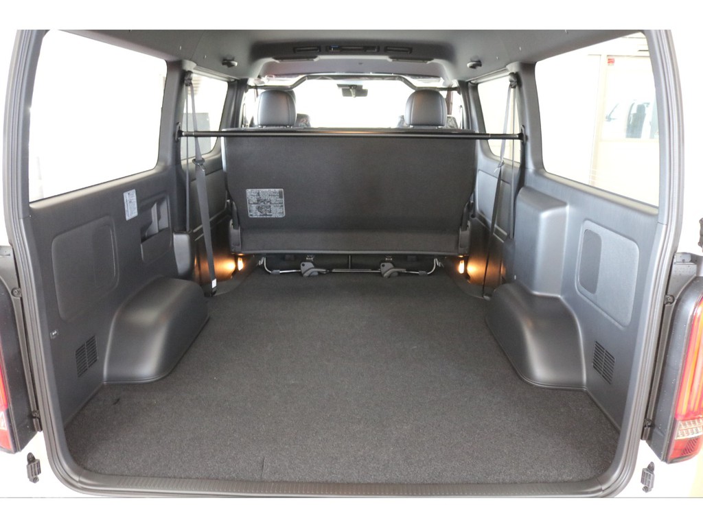 新車ハイエースＶダークプライムⅡワイドスーパーＧＬ２８００ディーゼルターボカスタム車両完成致しました！！フレックスオリジナルパーツ多数装備済み！！