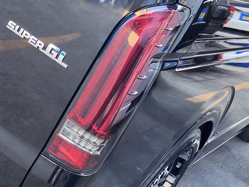 ＦＬＥＸオリジナル ＵＬＴＩＭＡＴＥ ＬＥＤテールは流れるシーケンシャルウインカー機能付！！