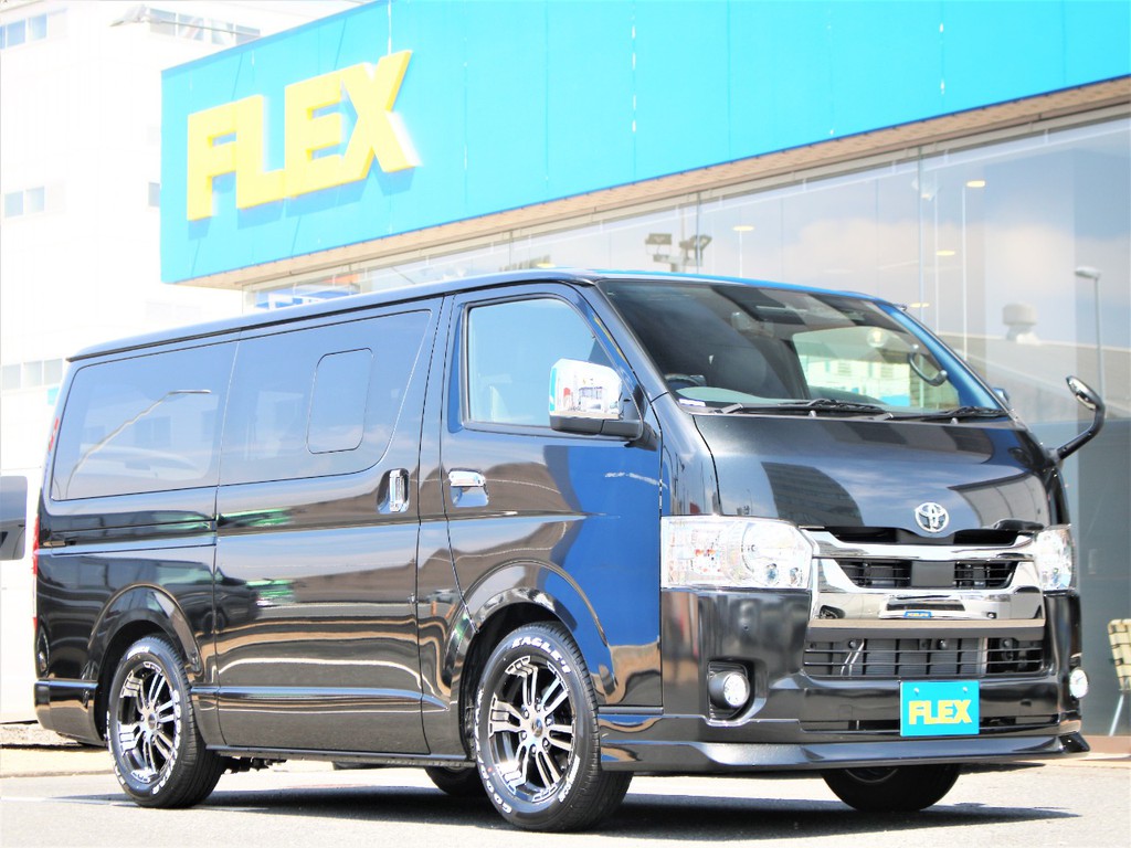 各所にFLEXオリジナルカスタムを装備した一台です！ライトなカスタムに仕上げておりますので、このまま乗り出しても十分に楽しめます！