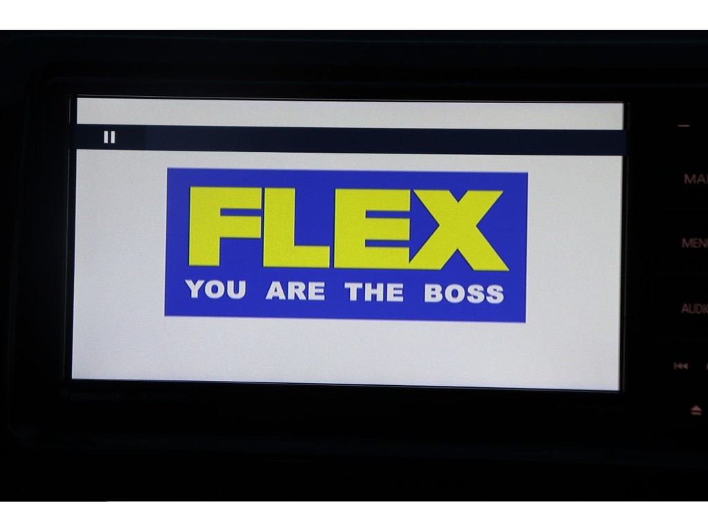 7インチフルセグナビ　Bluetooth/ＤＶＤ/音楽録音も可能♪もちろん走行中視聴も可能です♪