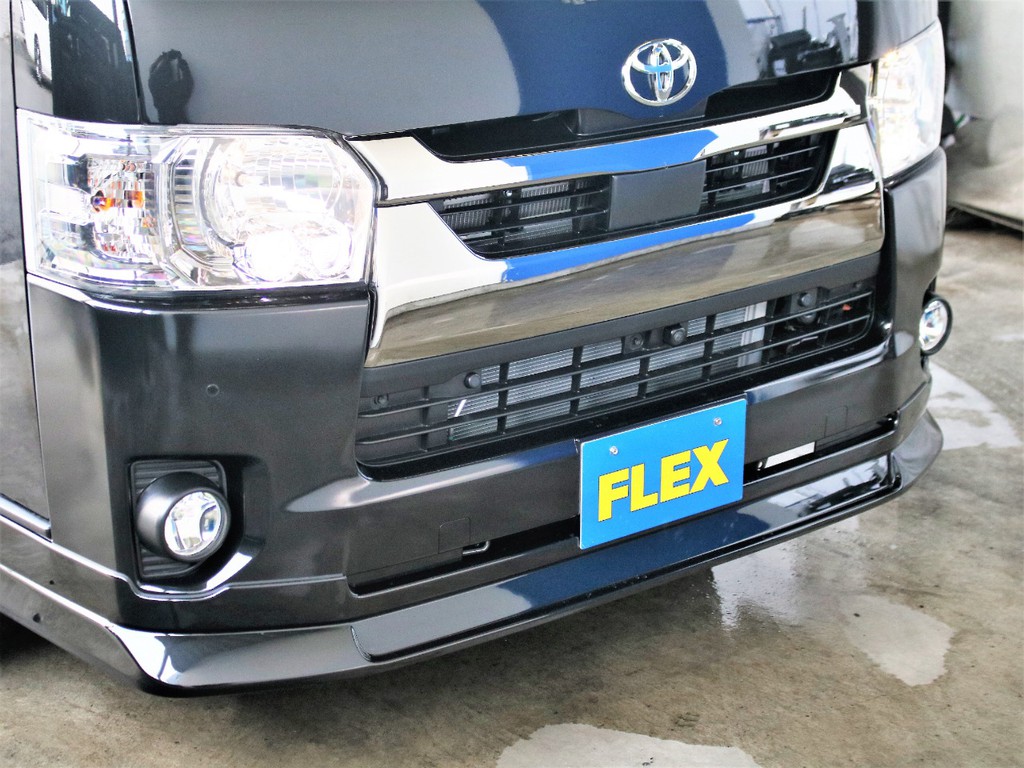 FLEXオリジナルのフロントリップスポイラーを装備しております！