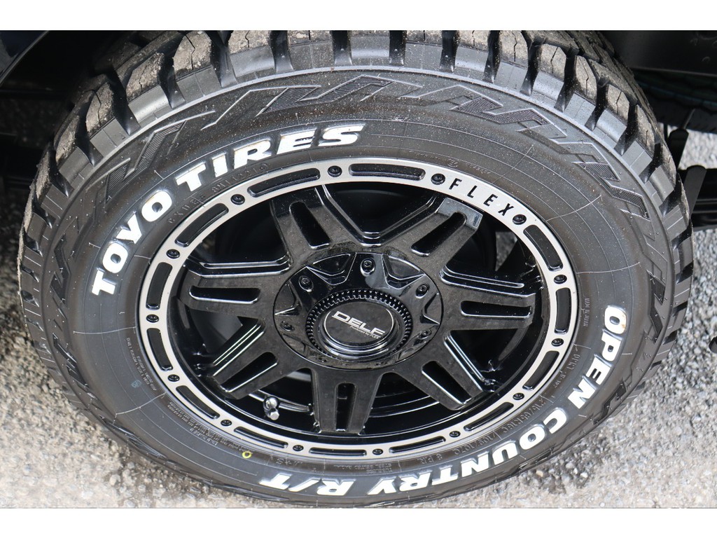 ＴＯＹＯオープンカントリータイヤにはＤＥＬＦ０４アルミ！
