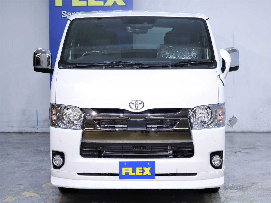 １７inch ＦＬＥＸ【バルベロアーバン】ＡＷ＆グッドイヤーナスカータイヤ！