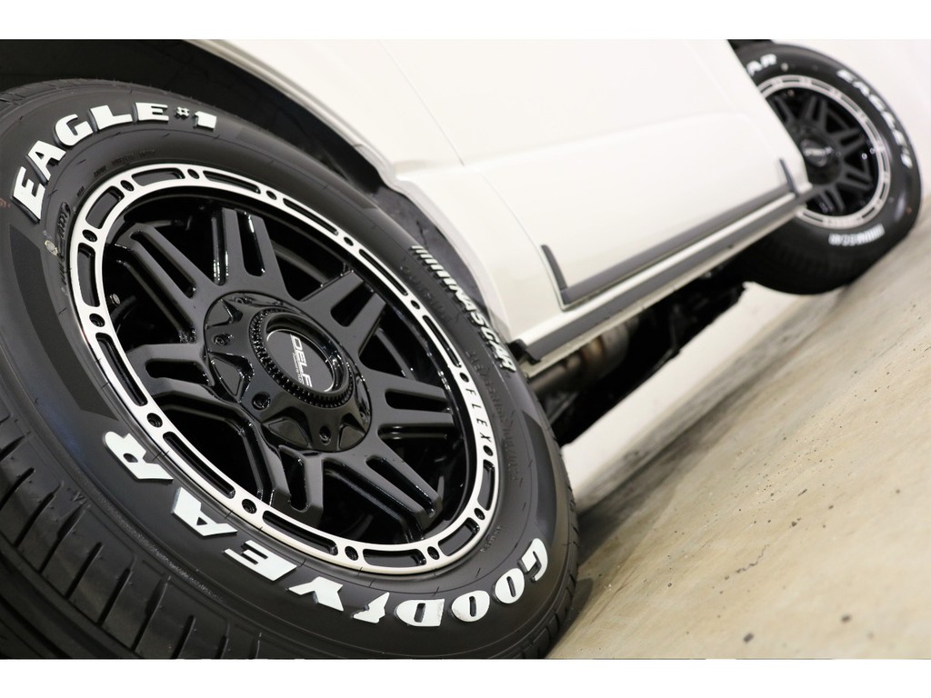 グットイヤーナスカータイヤとデルフ04　17インチの組み合わせ！