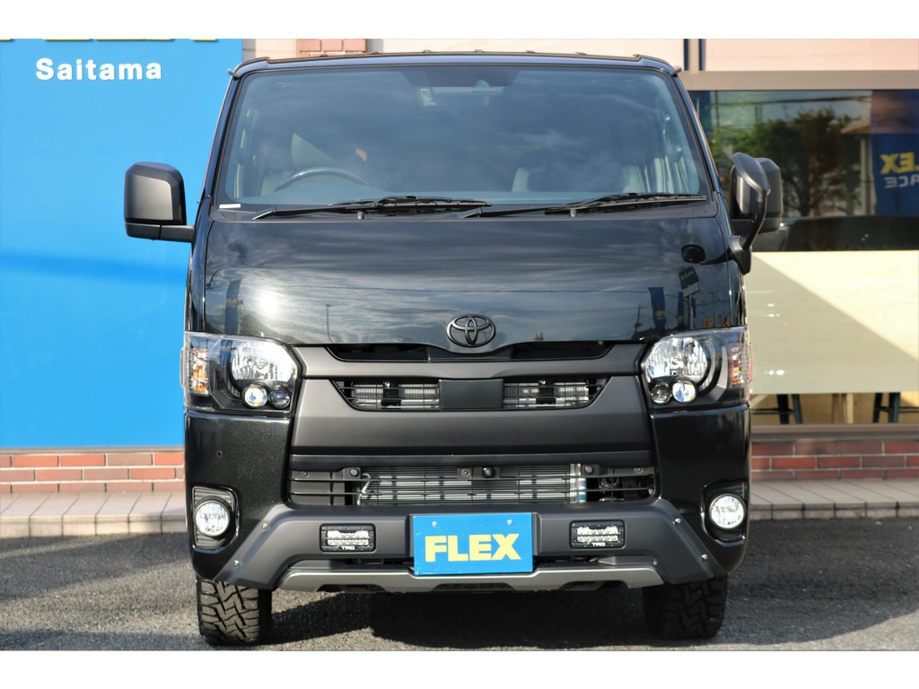 黒で統一され引き締まったフロントフェイス☆