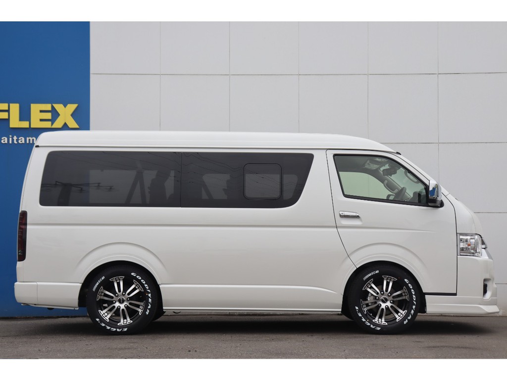 新型ハイエースＷ　2700　２ＷＤ　10人乗り