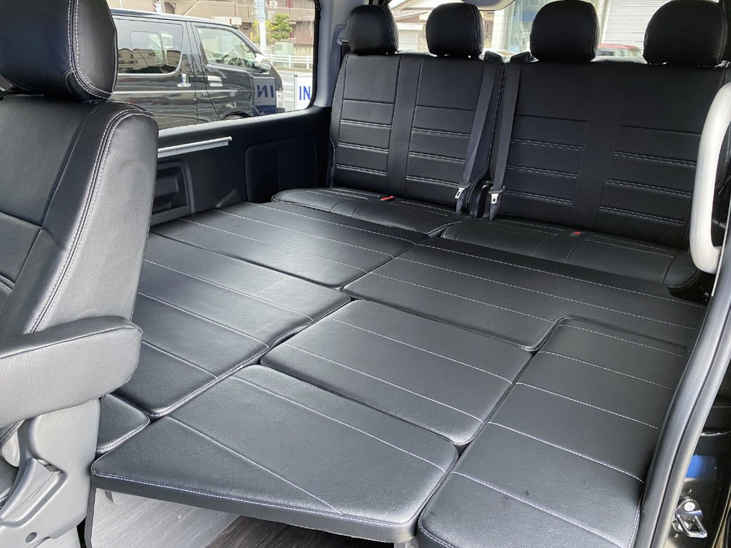 ３列目にはベッドスペース完備！