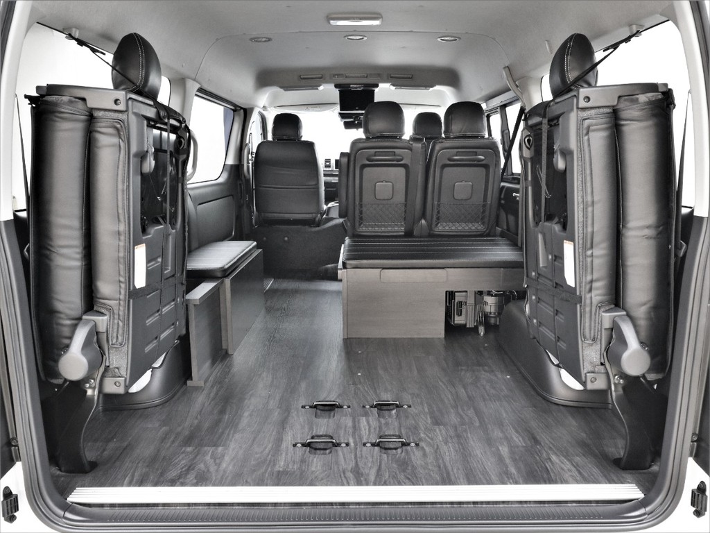 人も乗れて荷物を積める贅沢な仕様となっております！