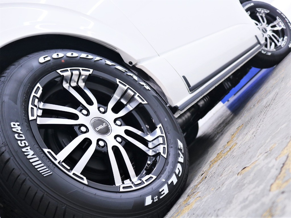 17inch FLEXオリジナル【Delf02】アルミホイール＆Goodyearナスカータイヤ！
