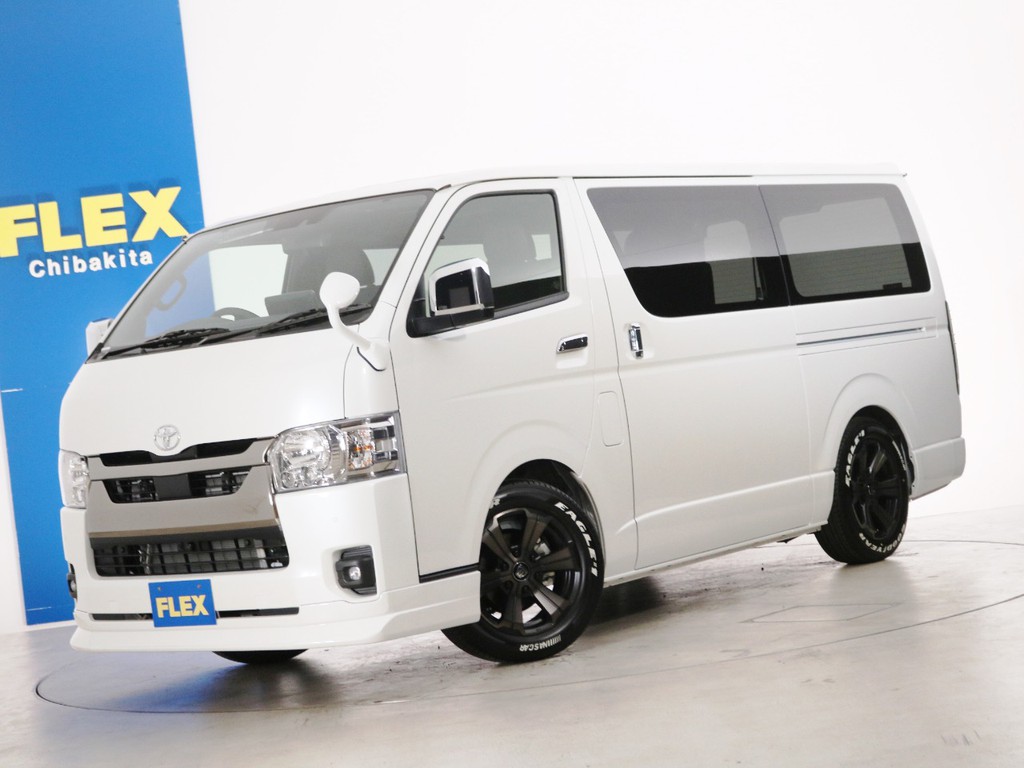 新車未登録　一部改良後　ハイエースバン　Ｓ－ＧＬ　特別仕様車【ダークプライムⅡ】　ガソリン２ＷＤ　５人乗り４ナンバー登録　ベッドカスタムＰＫＧ！