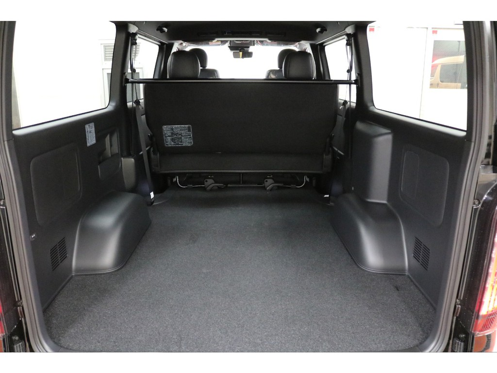 新車ハイエースＶダークプライムⅡ２０００ガソリン２ＷＤナビパッケージ完成致しました！！ＦＬＥＸオリジナルパーツ多数装備！！即納車もご対応可能になります！！