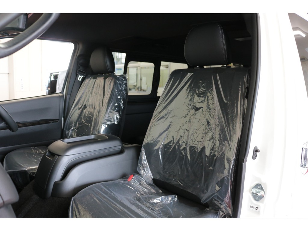 新車ハイエースＶダークプライムⅡ２８００ディーゼルナビパッケージ入庫致しました！！フレックスオリジナルパーツ多数装備済み！！店頭在庫車、即納車可能になります！！