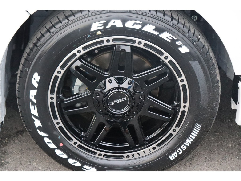 ＤＥＬＦ０４　17インチＡＷ/グッドイヤーナスカータイヤを装着