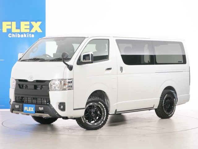 新車未登録　一部改良後　ハイエースバン　ＤＴ４ＷＤ　ＤＰⅡ　ベッドカスタムＰＫＧ！