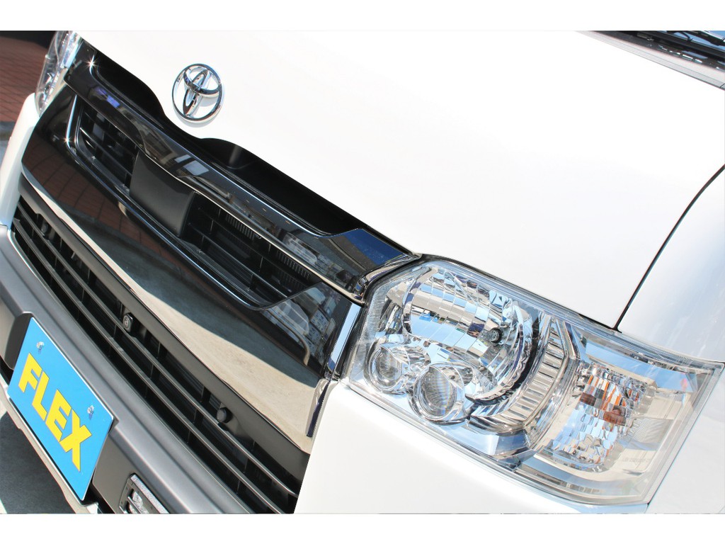ＬＥＤヘッドライトは特別仕様車標準装備！！
