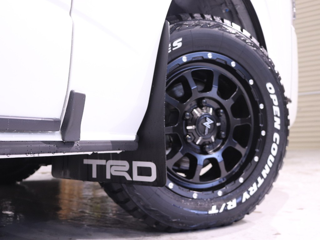 TRDマッドフラップ付き！