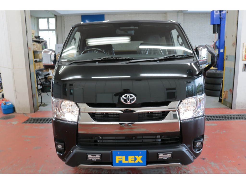 新車ハイエースＶダークプライムⅡ２８００ディーゼル４ＷＤカスタム車両入庫致しました！！ＴＲＤバンパーベットＫＩＴ装備！！店頭在庫車、即納車もご対応可能になります！！