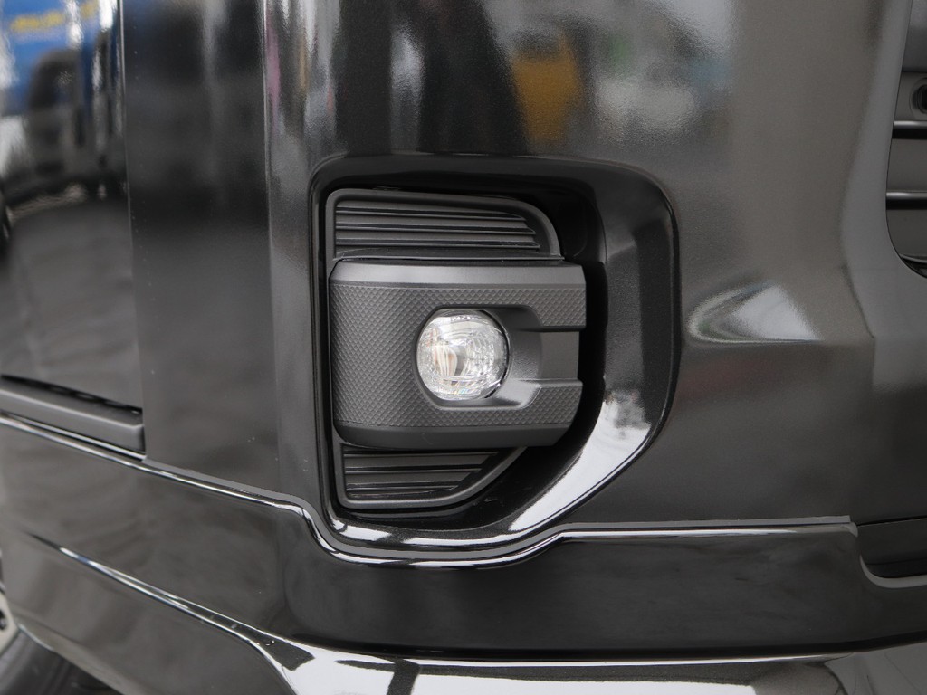 新型ハイエースフォグランプ変更で純正LEDフォグランプになりました！