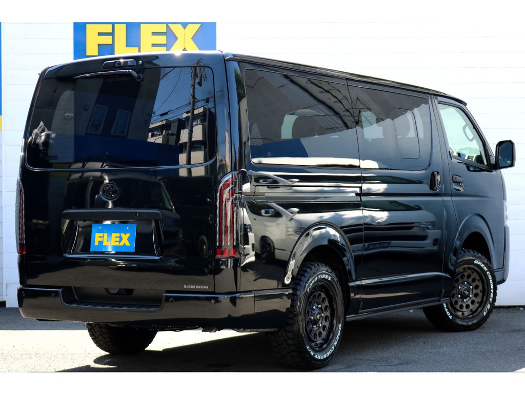 ブラックカスタム車！