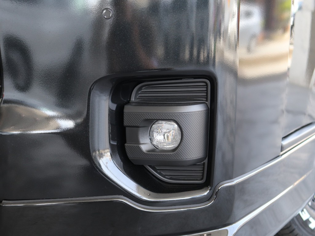 一部改良後の新型の一番の特徴！LEDフォグランプ！
