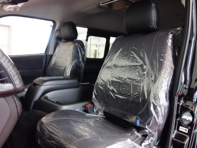 新車ハイエースワゴンＧＬＶｅｒ５シートアレンジツインナビパッケージ完成致しました！！店頭在庫車、即納車ご対応可能になります！！