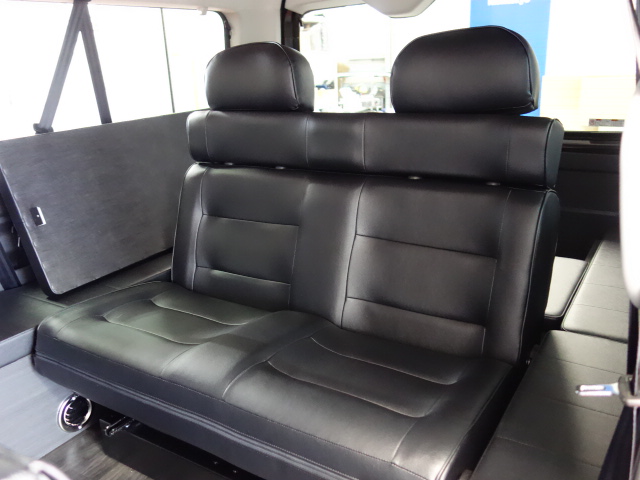 新車ハイエースワゴンＧＬＶｅｒ５シートアレンジツインナビパッケージ完成致しました！！店頭在庫車、即納車ご対応可能になります！！
