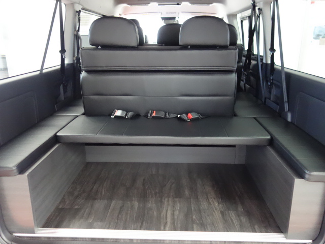 新車ハイエースワゴンＧＬＶｅｒ５シートアレンジツインナビパッケージ完成致しました！！店頭在庫車、即納車ご対応可能になります！！
