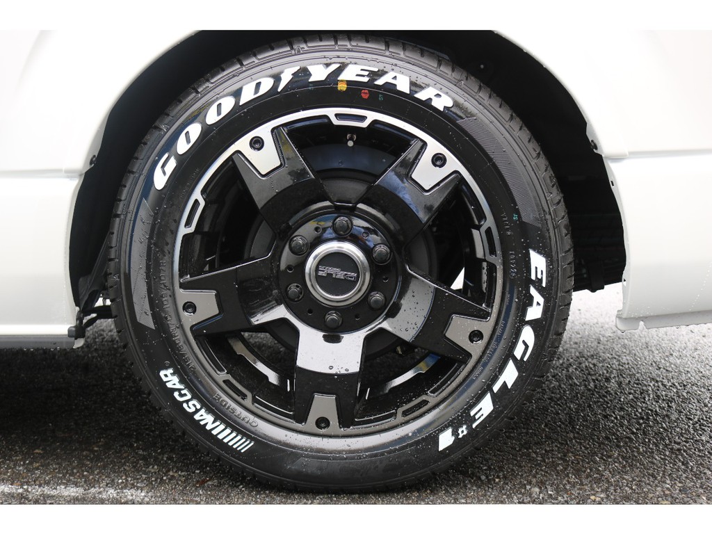 ＦＬＥＸ　Delf０３　１７インチアルミ！ＧＯＯＤＹＥＡＲタイヤ！
