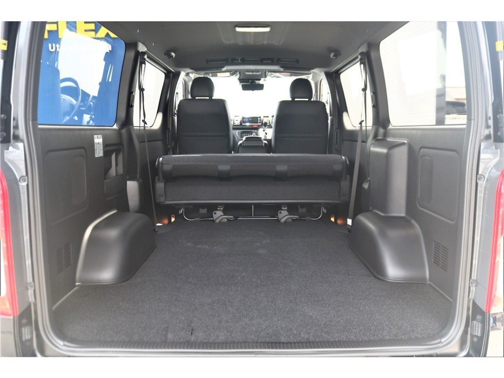 キャンプ道具などの多い荷物もたくさん積めます！