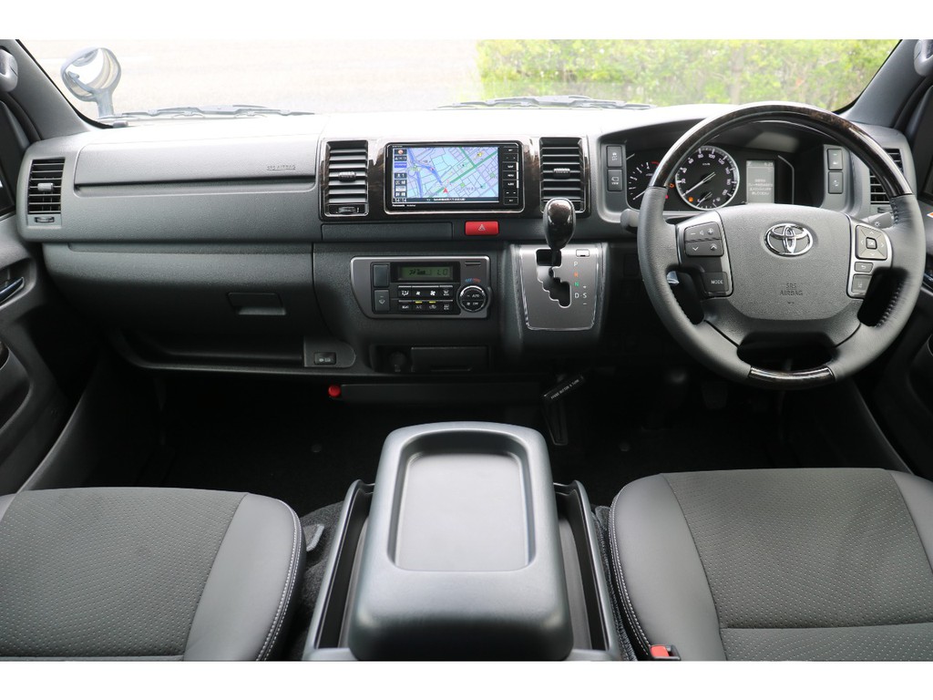 運転が楽しくなりそうなコックピット！