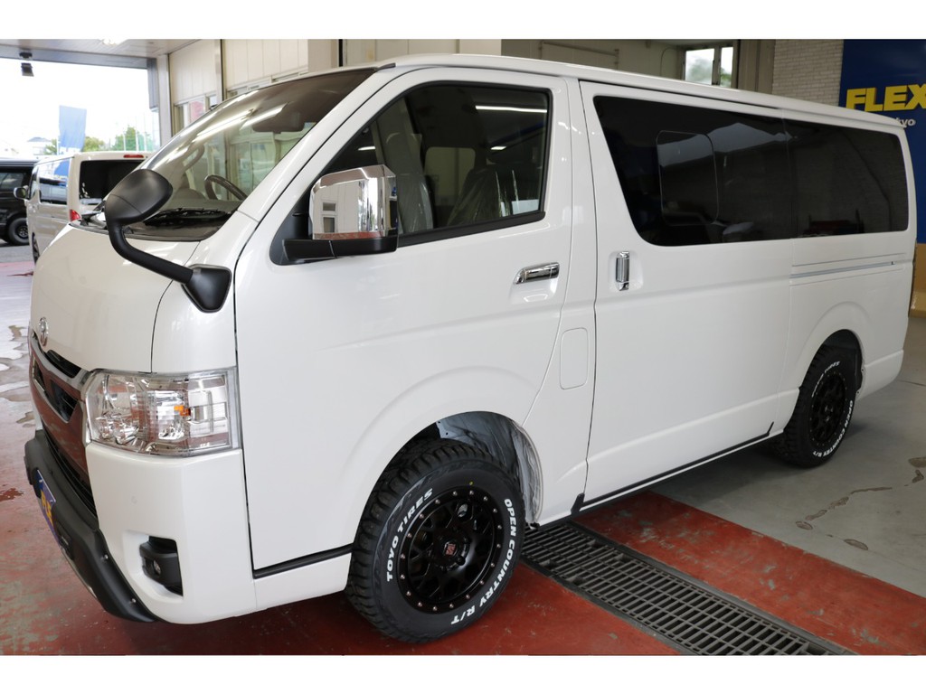 新車ハイエースＶダークプライムⅡ２８００ディーゼル４ＷＤナビベットＫＩＴパッケージ入庫致しました！！店頭在庫車、即納車もご対応可能になります！！