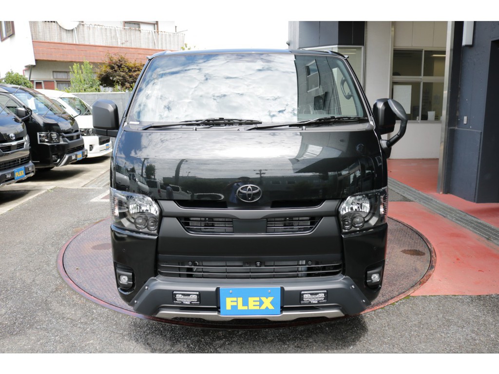 新車ハイエースＶダークプライムⅡ２８００ディーゼル４ＷＤブラックエディション完成！！オリジナルベットＫＩＴ装備！！店頭在庫車、即納車ご対応可能！！