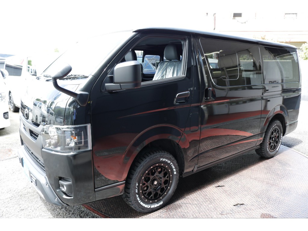 新車ハイエースＶダークプライムⅡ２８００ディーゼル４ＷＤブラックエディション完成！！オリジナルベットＫＩＴ装備！！店頭在庫車、即納車ご対応可能！！