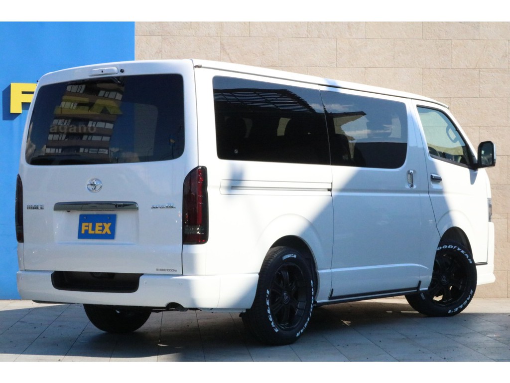 新型ハイエースＶ４ＷＤ車！新車未登録、即納可能！