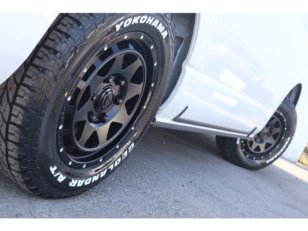 レオウィング16インチＡＷもオフロードスタイルを強調！