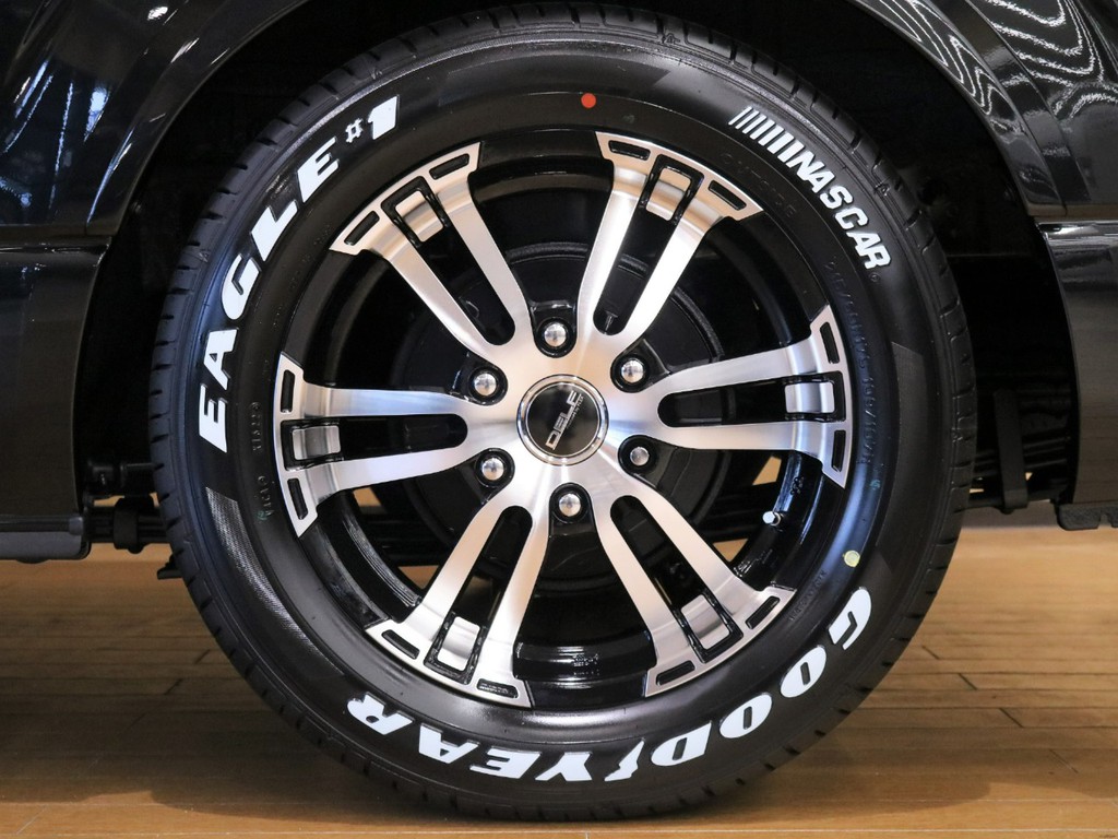 GOODYEAR　ナスカータイヤ採用★