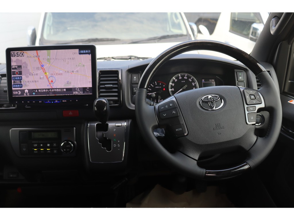 ダークプライムⅡ専用コンビハンドルにはステアリングスイッチも標準装備♪